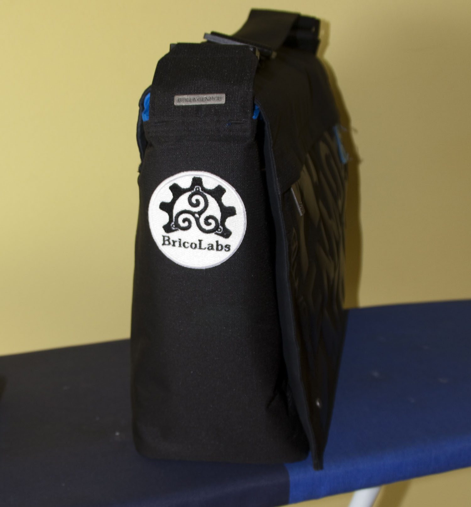 Un parche de BricoLabs.